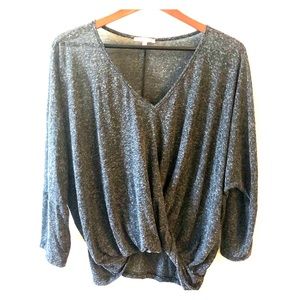 Charlotte Russe sz XL lightweight twist front top